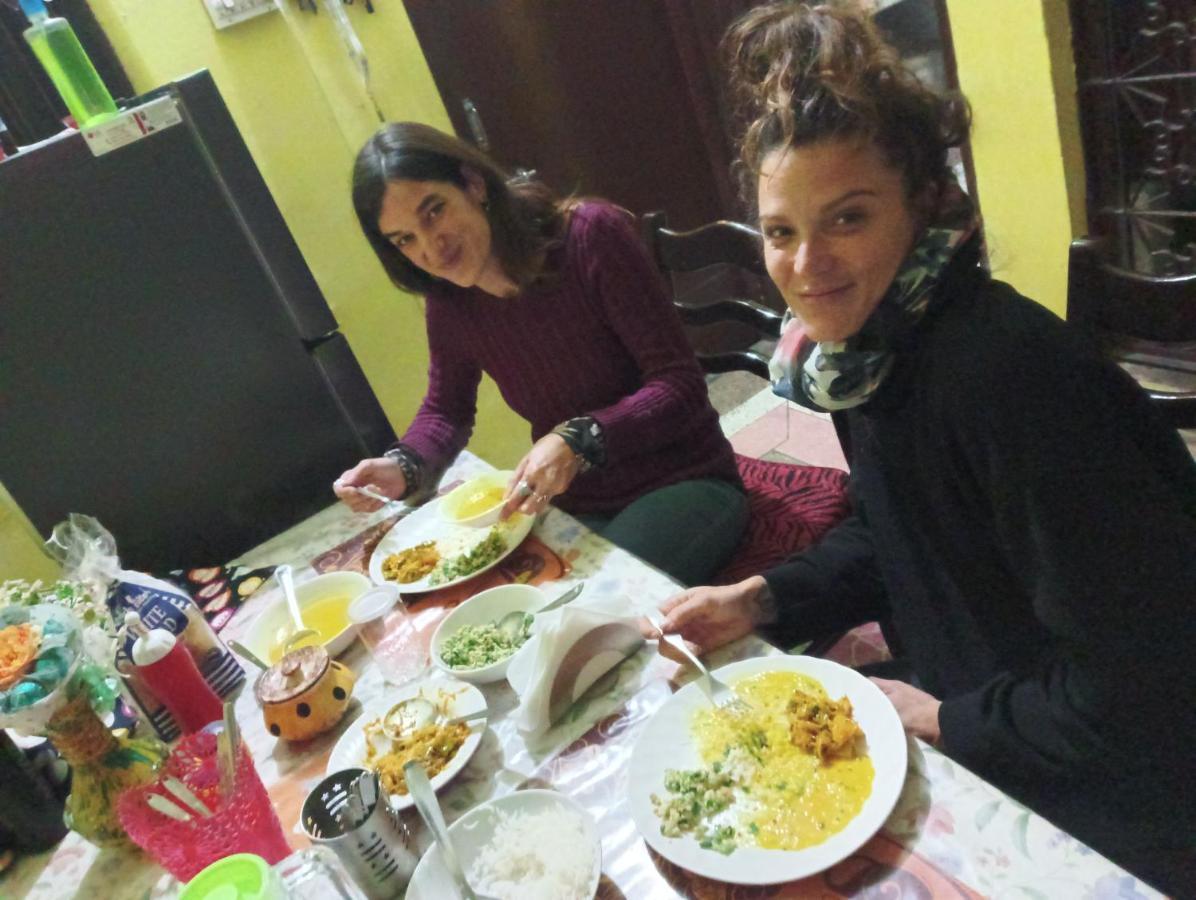 Nadya Homestay For Female & Family Jaipur Ngoại thất bức ảnh