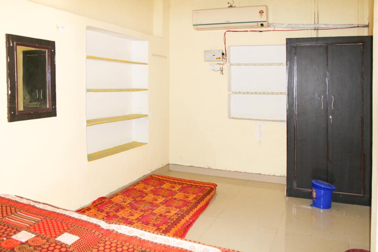 Nadya Homestay For Female & Family Jaipur Ngoại thất bức ảnh