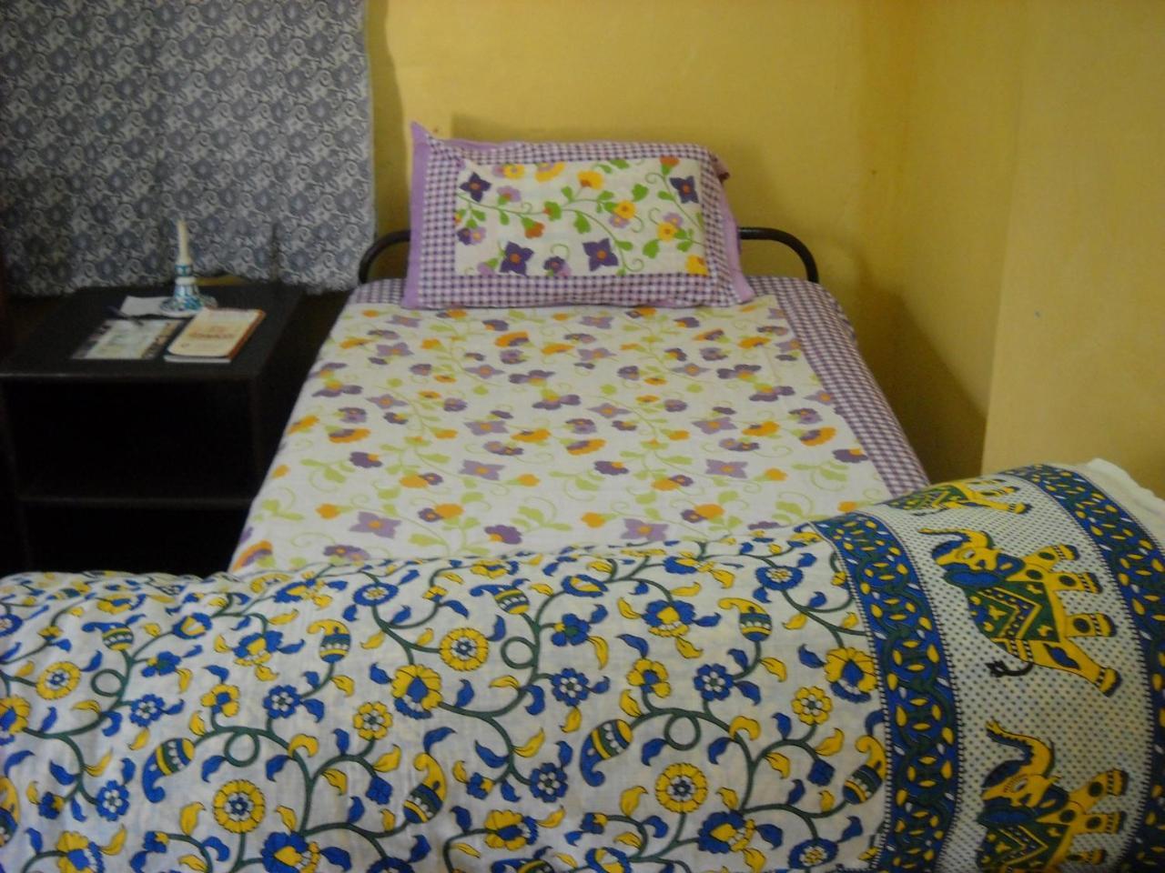 Nadya Homestay For Female & Family Jaipur Ngoại thất bức ảnh