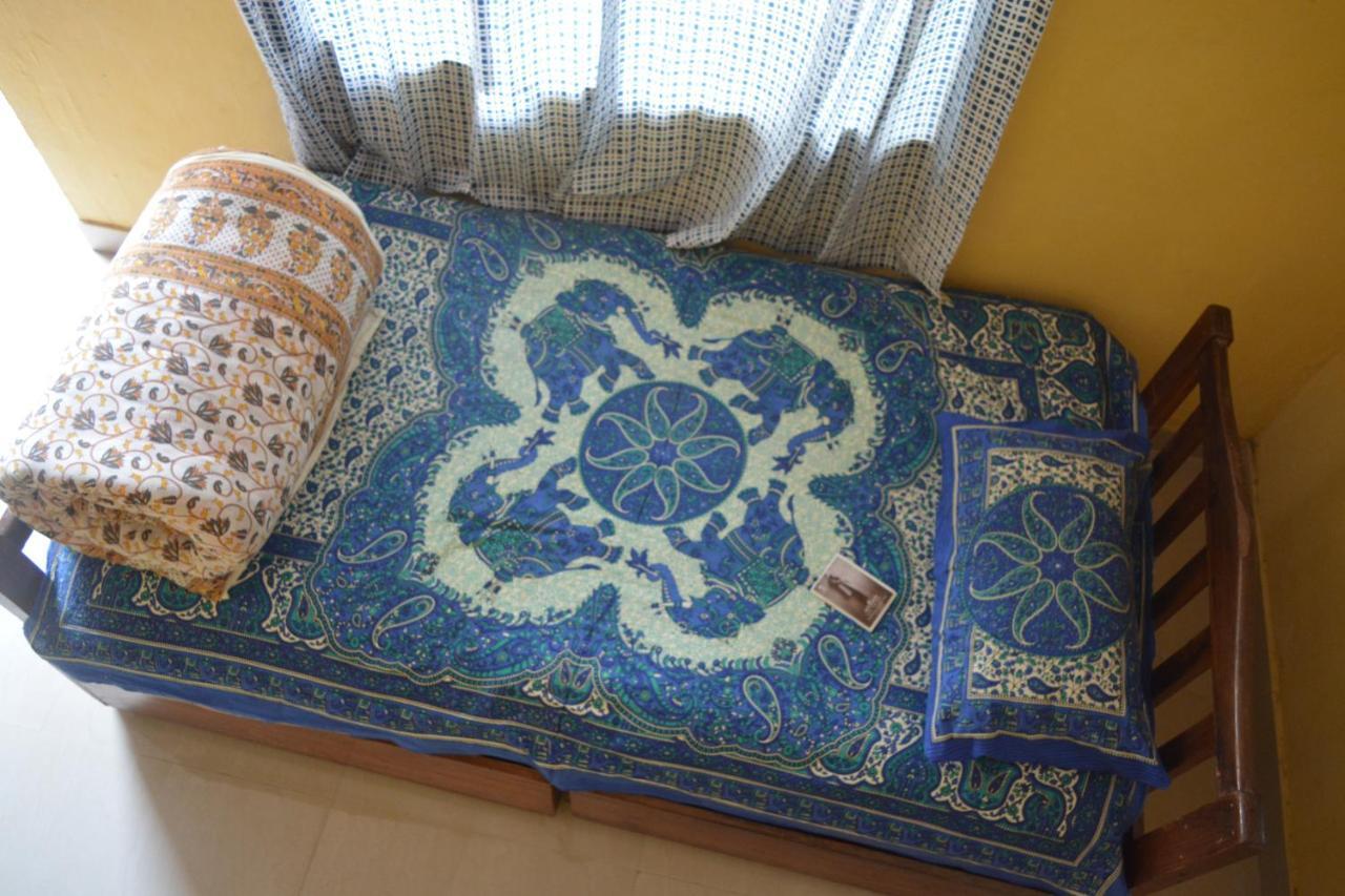 Nadya Homestay For Female & Family Jaipur Ngoại thất bức ảnh