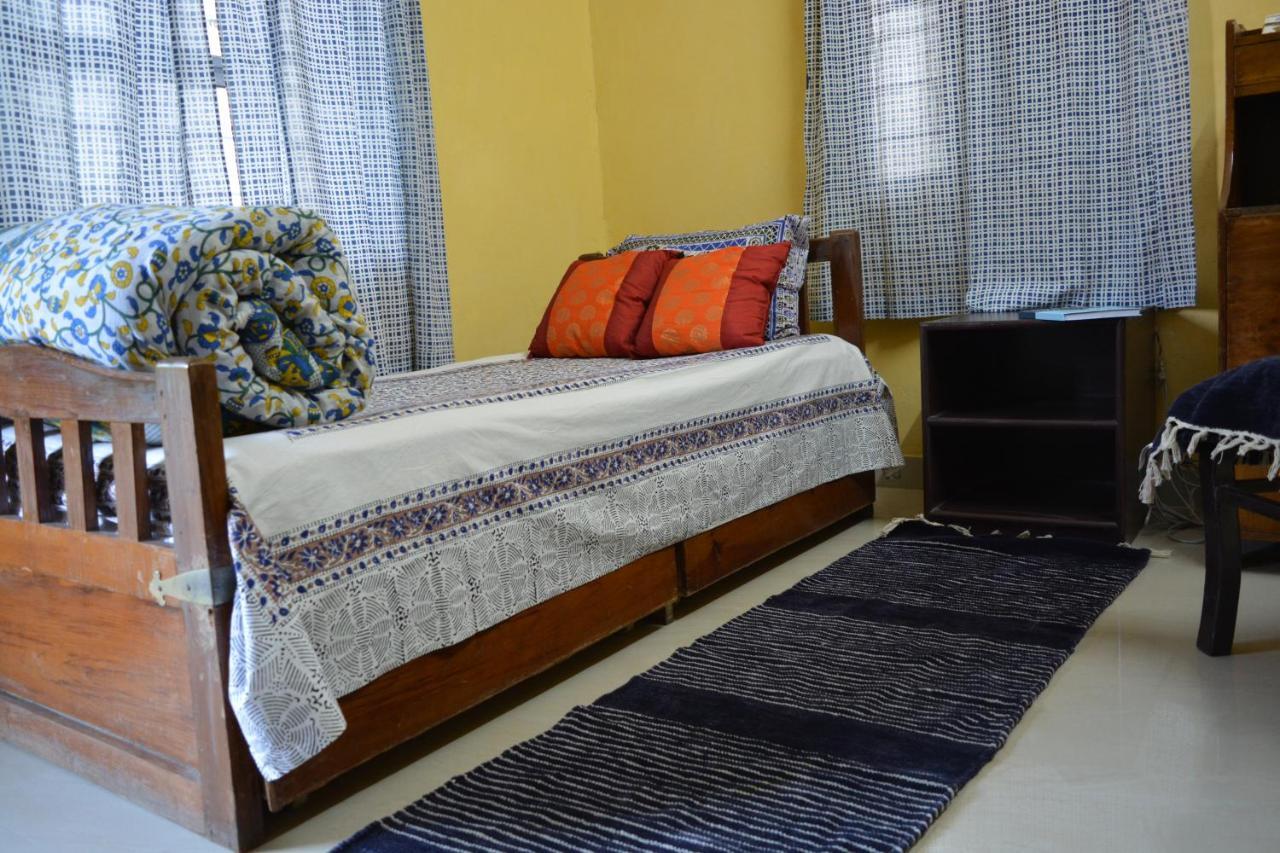 Nadya Homestay For Female & Family Jaipur Ngoại thất bức ảnh